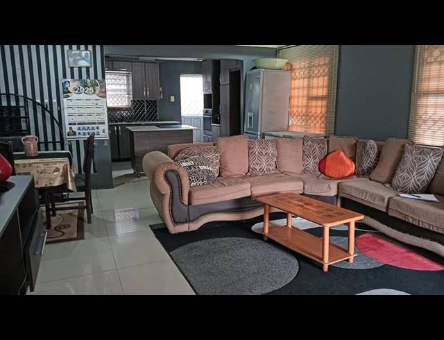 3 BEDROOM HOUSE FOR SALE IN SAVANNA PARK